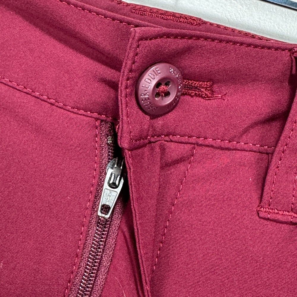 Eddie Bauer Cropped Traveler Pants Women Size 6 Maroon Pink Wicking Stretch - Picture 4 of 10